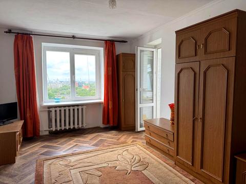 квартира за адресою Листопадна вул., 16