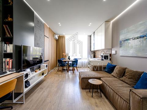 квартира за адресою Салютна вул., 2к7