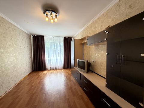 квартира за адресою Курсанта Єськова вул., 14-Б