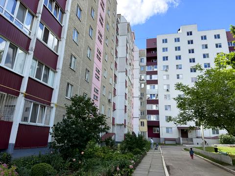 квартира за адресою Курсанта Єськова вул., 14-Б