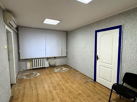 комерційна за адресою Петра Вершигори вул., 9