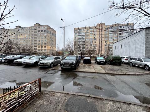 комерційна за адресою Петра Вершигори вул., 9