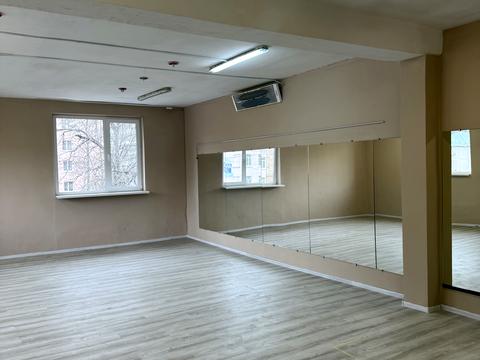 комерційна за адресою Полкова вул., 74