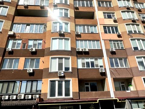 квартира за адресою Зоопаркова вул., 8в