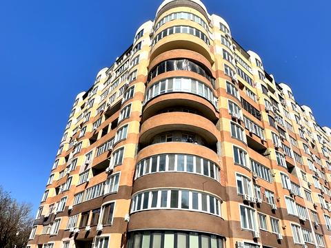 квартира за адресою Зоопаркова вул., 8в