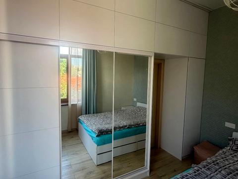 квартира за адресою Докова вул., 15