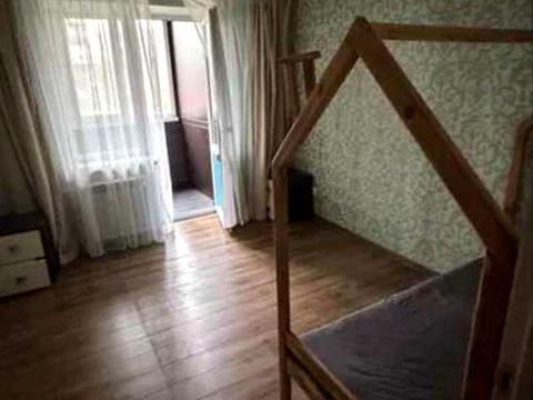 квартира за адресою Ореста Левицького вул. (Академіка Курчатова), 3