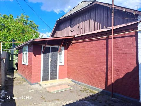 будинок за адресою Центральна вул., 38