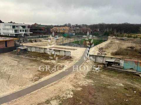 коммерческая по адресу Февральская ул., 1