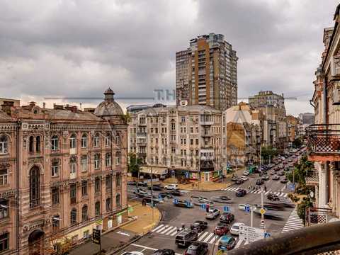 комерційна за адресою Саксаганського вул., 84/86