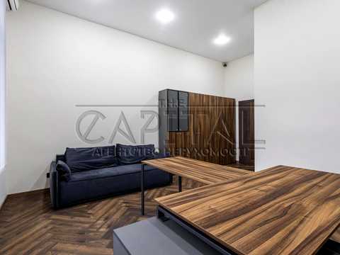 комерційна за адресою Саксаганського вул., 84/86