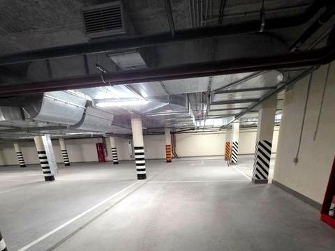 паркоместо по адресу Андрея Верхогляда ул. (Михайла Драгомирова), 22-Б