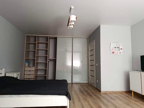 квартира за адресою Коновальця вул., (Будинок 1)