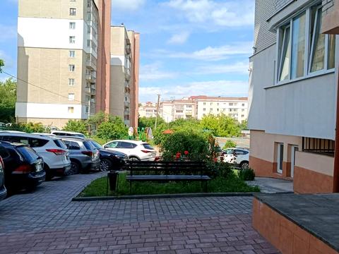 квартира за адресою Коновальця вул., (Будинок 1)