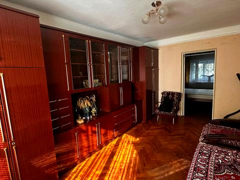 квартира за адресою Космічна вул., 3