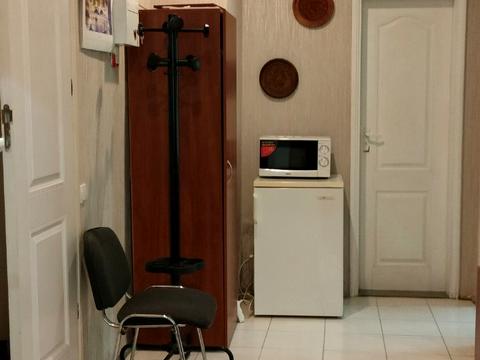 комерційна за адресою Київ, Костельна вул., 6