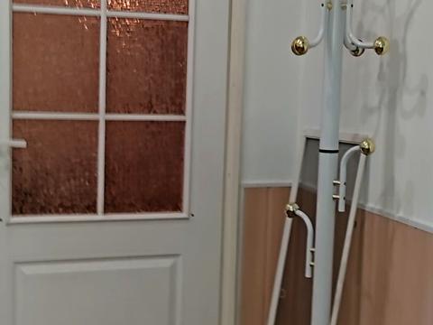 комерційна за адресою Київ, Костельна вул., 6