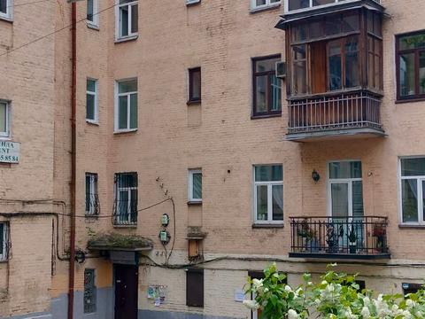 комерційна за адресою Київ, Костельна вул., 6