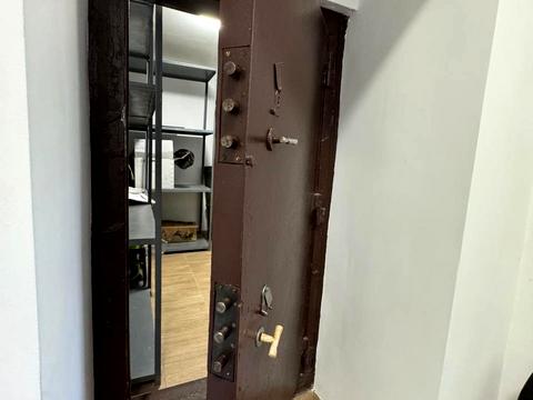 коммерческая по адресу Перфецкого ул., 3