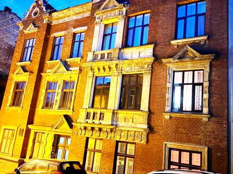 квартира за адресою Омеляна Поповича вул., 7