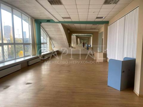 комерційна за адресою Казимира Малевича вул. (Боженка), 86П
