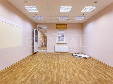 коммерческая по адресу Евгения Коновальца ул. (Щорса), 32-Б