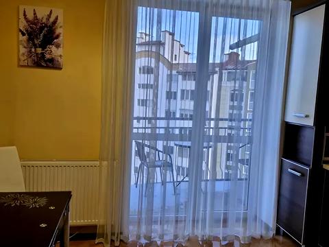 квартира за адресою Володимира Івасюка вул., 7
