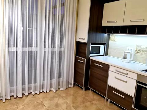 квартира за адресою Володимира Івасюка вул., 7