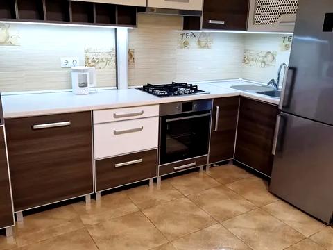 квартира за адресою Володимира Івасюка вул., 7