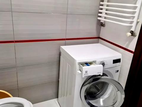 квартира за адресою Володимира Івасюка вул., 7