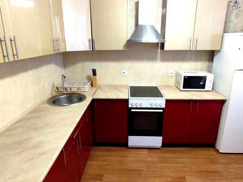 квартира за адресою Софії Русової вул., 1