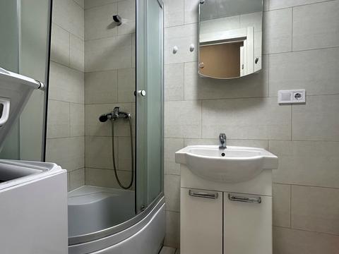 квартира за адресою Машинобудівна вул., 41