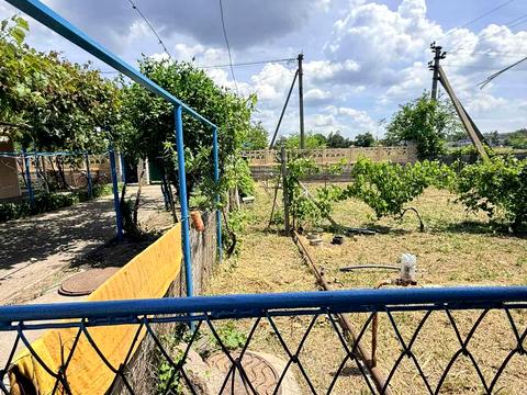 будинок за адресою с. Галицинове, Виноградна
