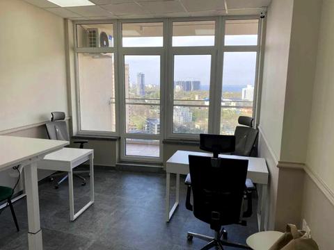 комерційна за адресою Генуезька вул., 3В
