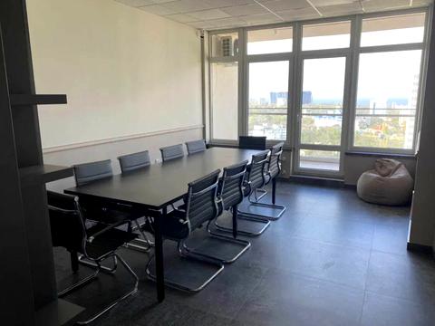 комерційна за адресою Генуезька вул., 3В