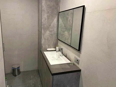 комерційна за адресою Генуезька вул., 3В