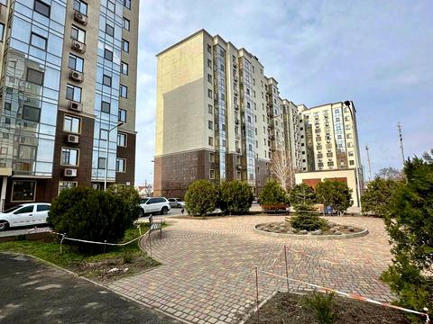 квартира за адресою Олексія Вадатурського вул. (Маршала Малиновського), 18б