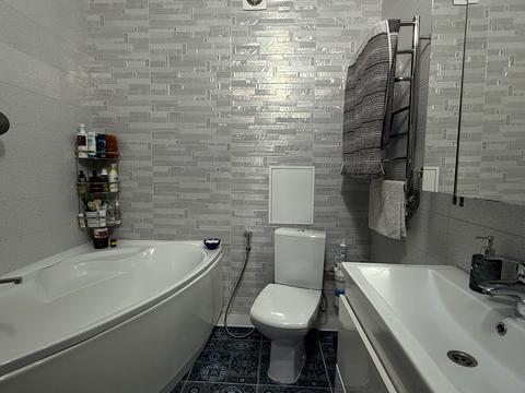 квартира по адресу Степана Бандери ул., 40/2ж