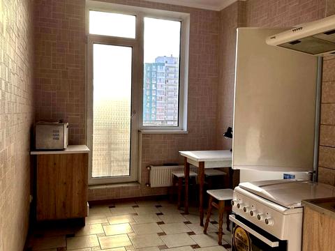 квартира за адресою Перлинна вул., 3