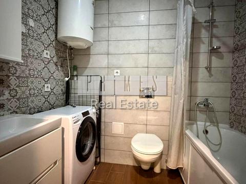 квартира за адресою Михайла Максимовича вул. (Онуфрія Трутенка), 28-Б