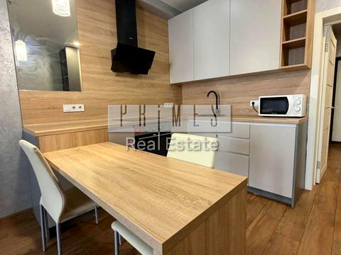 квартира за адресою Михайла Максимовича вул. (Онуфрія Трутенка), 28-Б