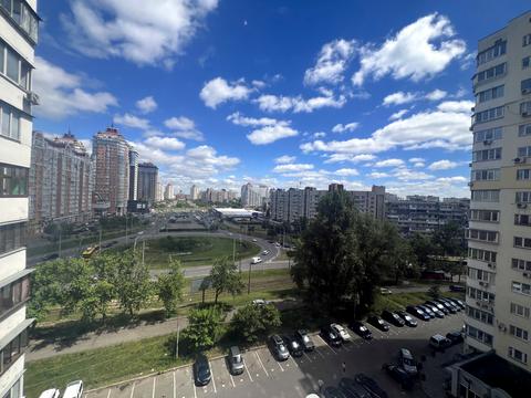 квартира за адресою Левка Лук'яненка вул. (Маршала Тимошенка), 13-А