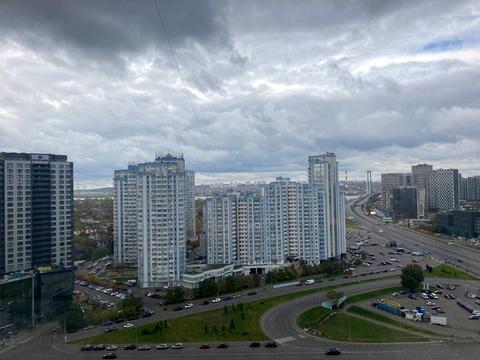 квартира за адресою Миколи Бажана просп., 10