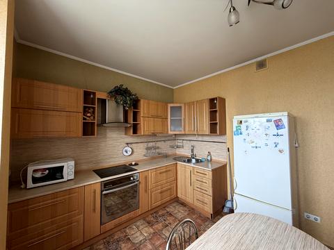 квартира за адресою Миколи Бажана просп., 10