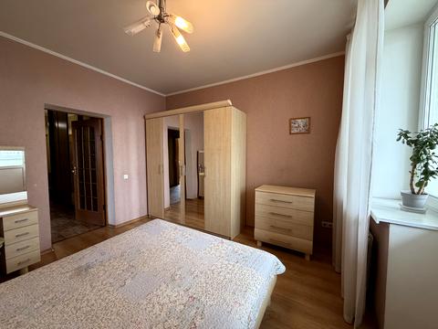 квартира за адресою Миколи Бажана просп., 10