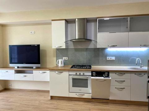 квартира за адресою Набережна Перемоги вул., 44-П