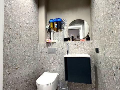 комерційна за адресою Митрополита Василя Липківського вул. (Урицького), 38