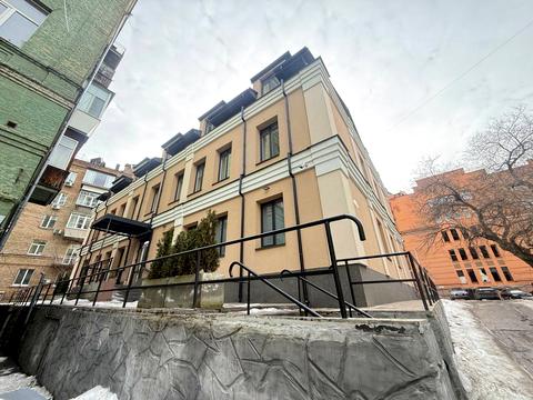 комерційна за адресою Січових Стрільців вул. (Артема), 55в