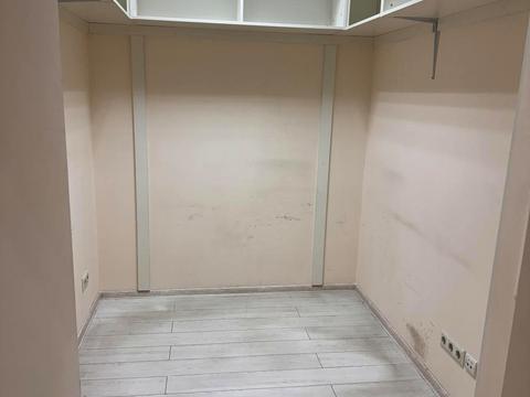 комерційна за адресою Богдана Хмельницького вул., 19/21