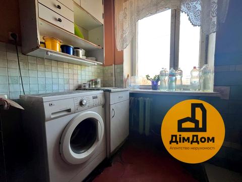 кімната за адресою Космонавта Поповича вул. (Космонавта Волкова), 10-А